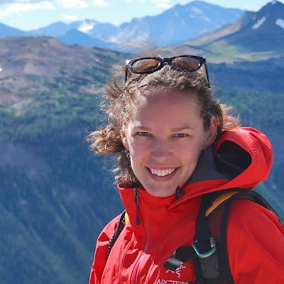 Meet your Posher, Lisa - Picture 1 of 1